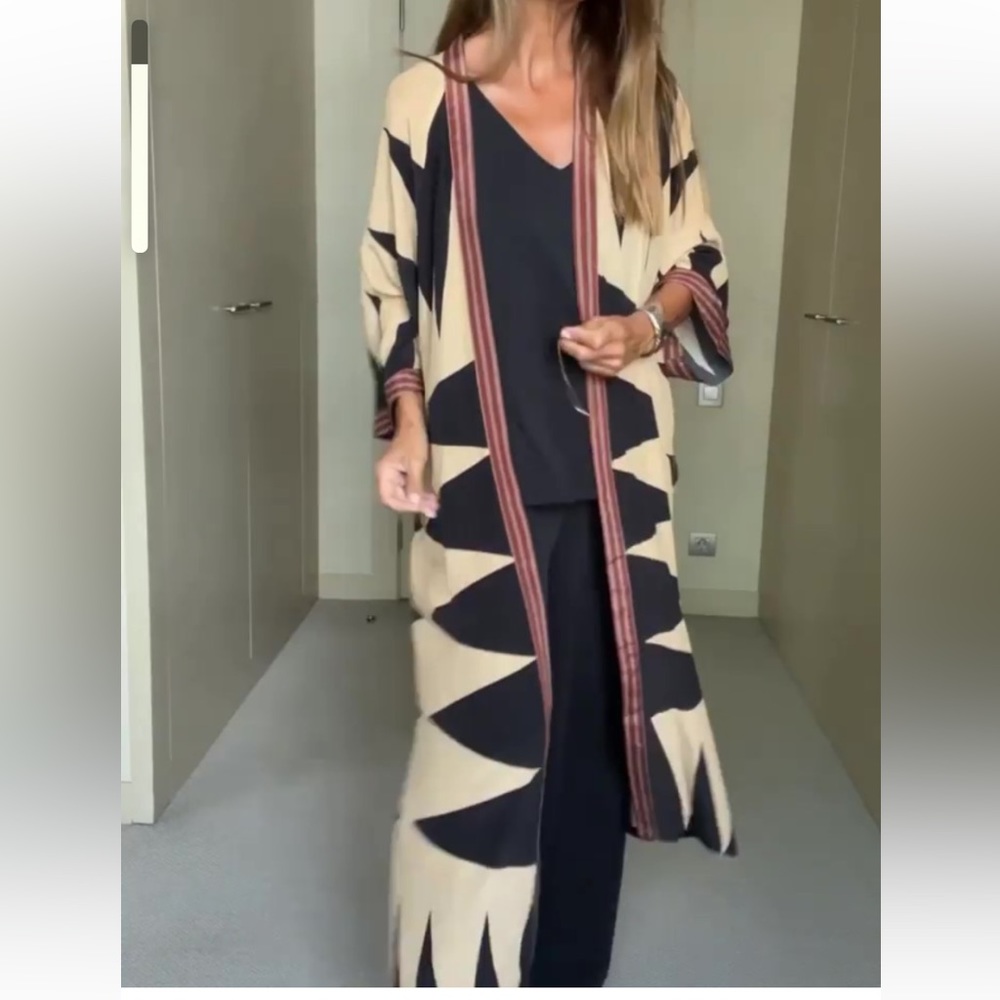 BEAUTIFUL NEVER WORN Maxi Dress & Kimono.  seen on Instagram and FB.   (SET)